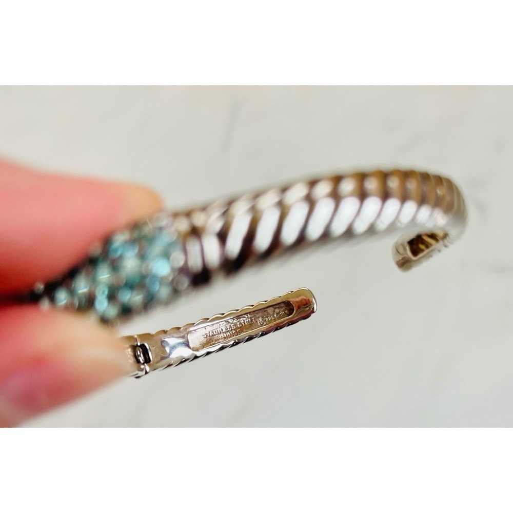 Blue CZ Cubic Zirconia and Silver Cuff Bracelet - Picture 6 of 6